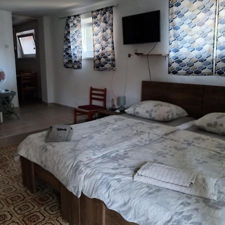Studio Apartment Posavec بريمونتيرا المظهر الخارجي الصورة